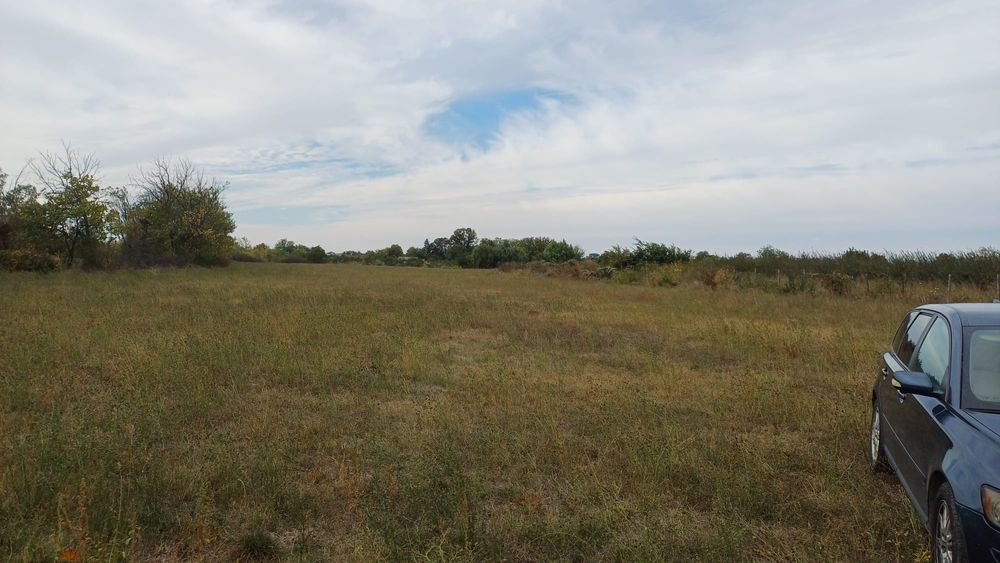 De vanzare teren intravilan 10.000 mp
