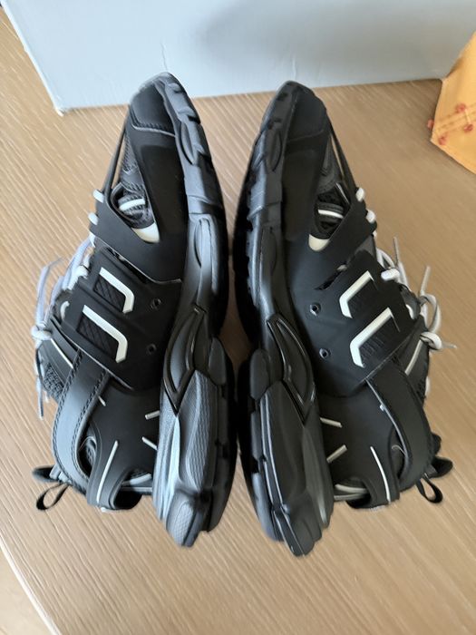 Balenciaga Track 43