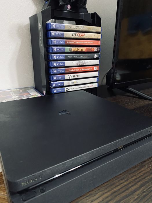 Playstation 4 Slim + TV