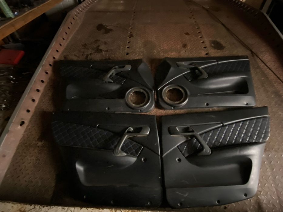 Продам дверные карты ваз 2110 евро