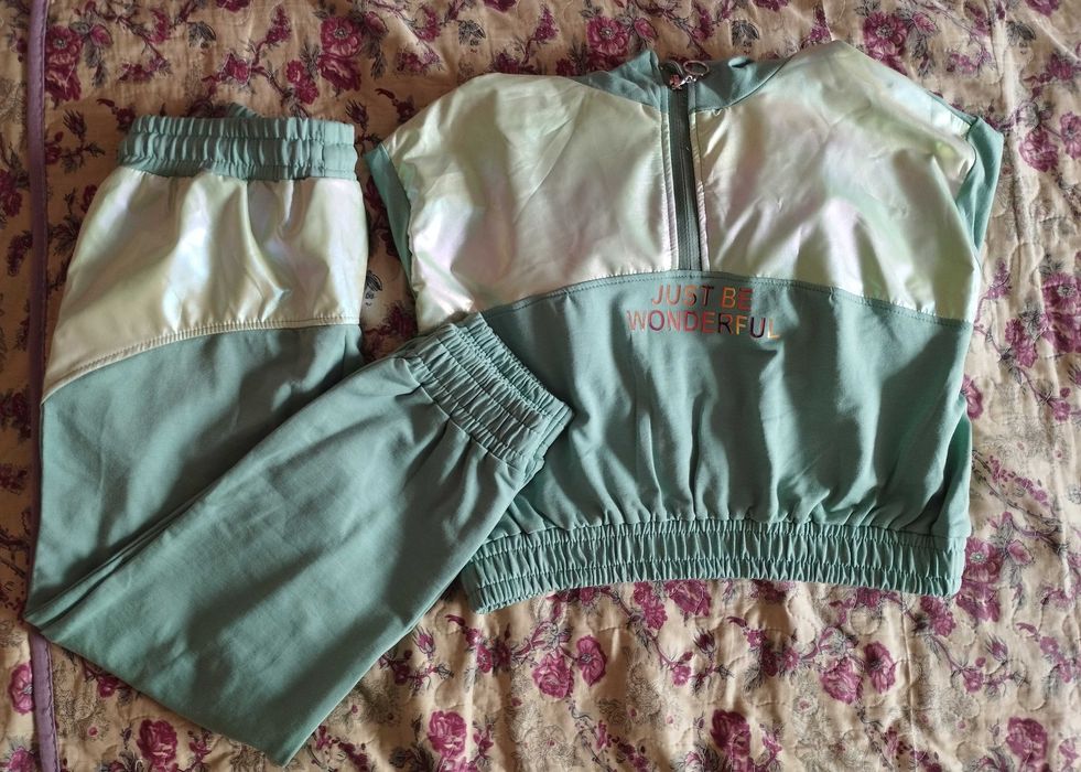 Детский спортивный костюм