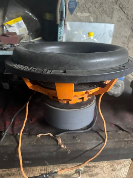 Продам сабвуфер