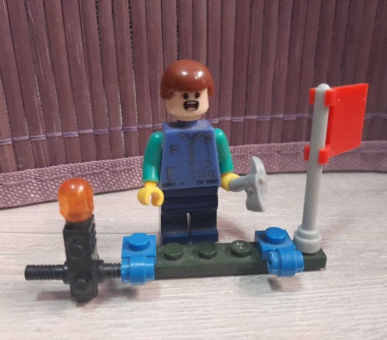 конструктор LEGO человечки подарок для детей на подарок