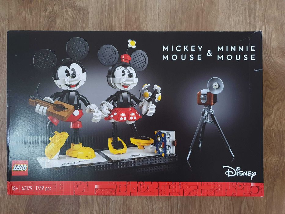 LEGO 43179 - Mickey Mouse & Minnie Mouse