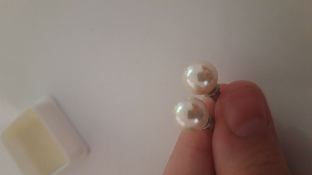 Гривна и обеци с перли