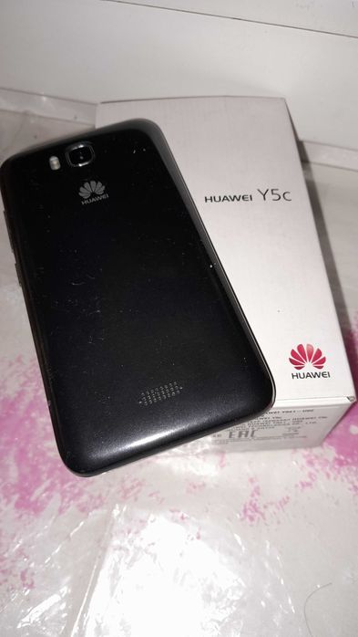 Смартфон ASUS ,б\у Смартфон HUAWEI Y5C