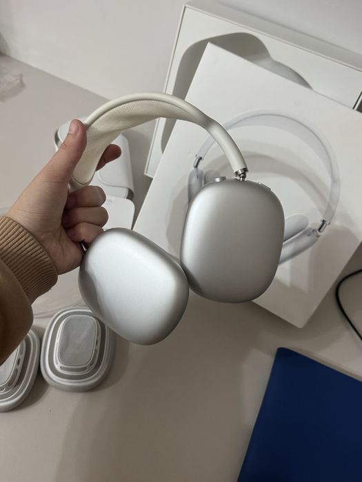 Город Алматы. Продам Airpods Max