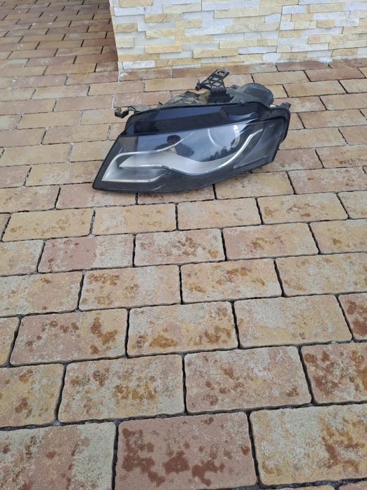 Far stânga Bi-Xenon Audi A4 B8
