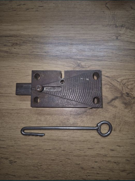 Продам дверной замок