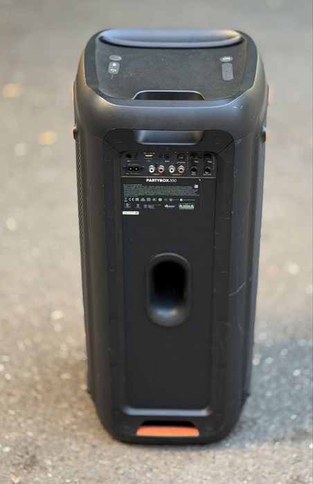 Аудио система JBL Party Box 300, Bass Boost, Bluetooth, USB, True Wireless Stereo, Light shows
