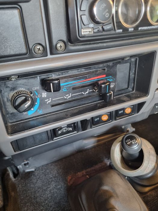 Instalatie aer conditionat toyota land cruiser j70