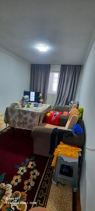 Продается 2х ком квартира в Чирчике 4 мкн 1 этаж не долеко от дороги