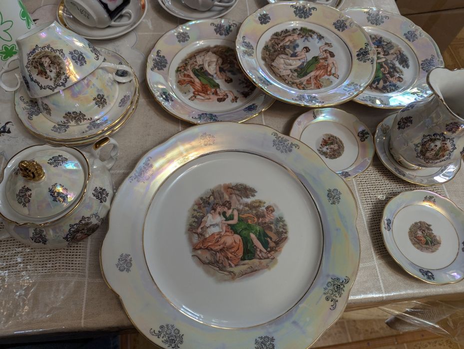 Сервиз Мадонна не полный состав.