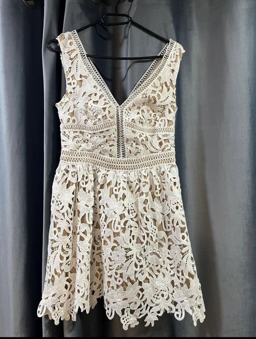 Rochii purtate o data sau noi