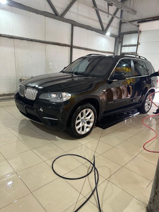 Продам БМВ Х5, 2013гв