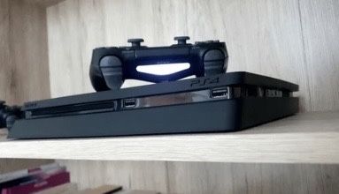 Playstation 4 черный
