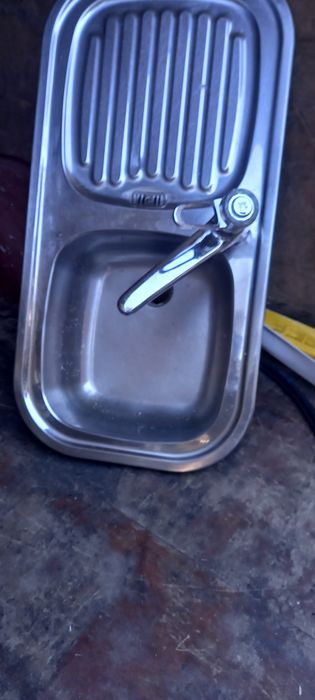 Chiuvete din inox cu tot cu baterie