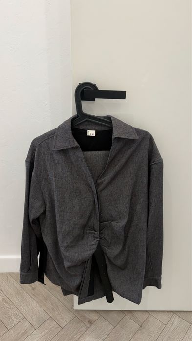 Продам брючный  костюм