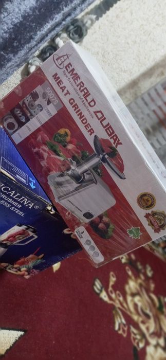 Электрическая мясорубка