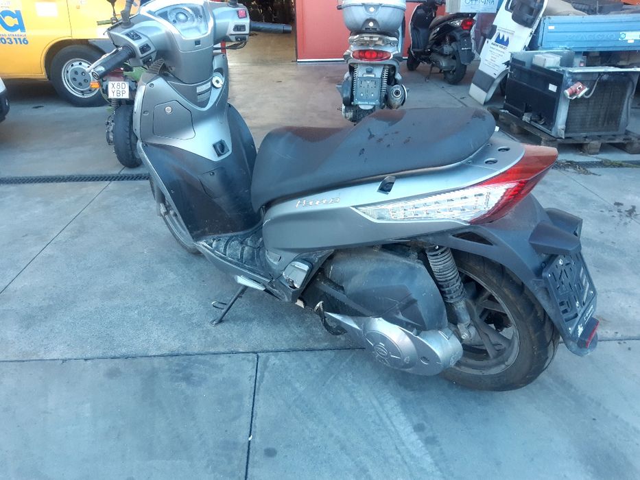 Скутер Кимко (kymco People GTI 300) 2017 г.-на части