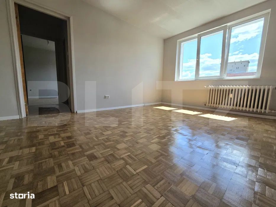 Apartament 2 camere, etaj intermediar, zona centrala, lift nou