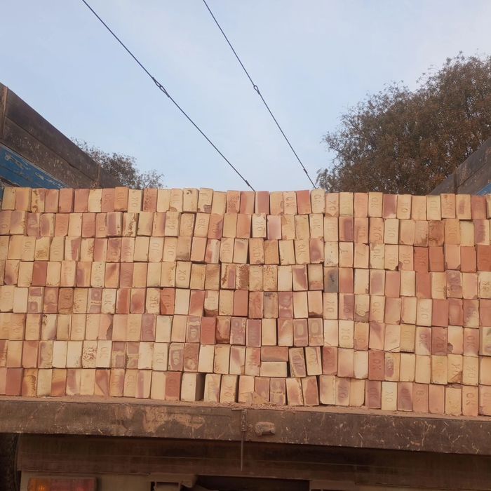 Rishton sifatli ğishtlari,cheklanmagan miqdorda,