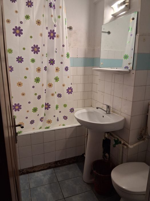 Apartament de închiriat
