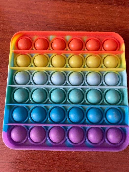 Игрушки разные по 500 тг