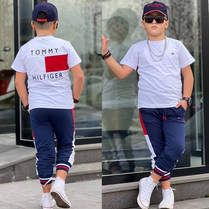 Compleu copii diferite modele