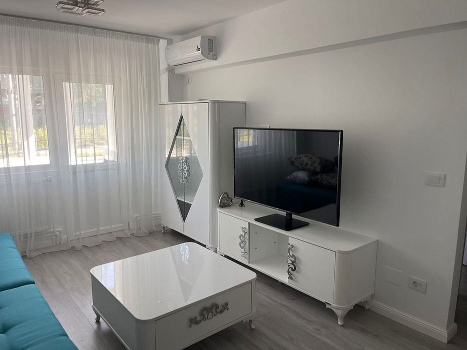 Apartament 2 camere LUX – Central Comănești | Aer condiționat