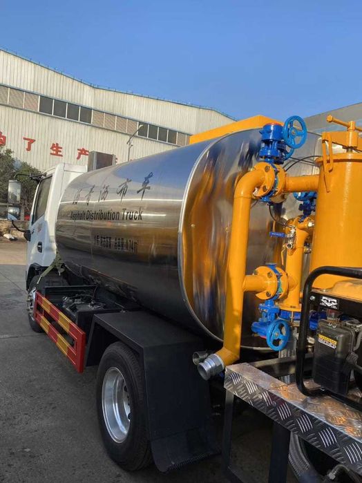 автогудронатор новый