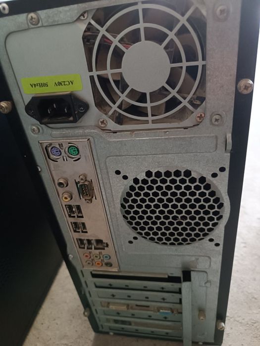 2 taKampiyurt  xolati yaxshi O'fisga & uyda o'yin o'ynashgayam bo'ladi