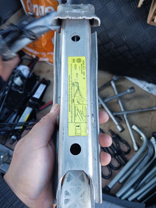 Крикове,ключове и куки за теглене! 10лв