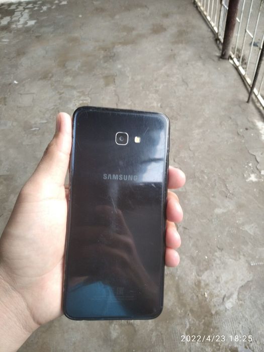 Samsung Galaxy J4+