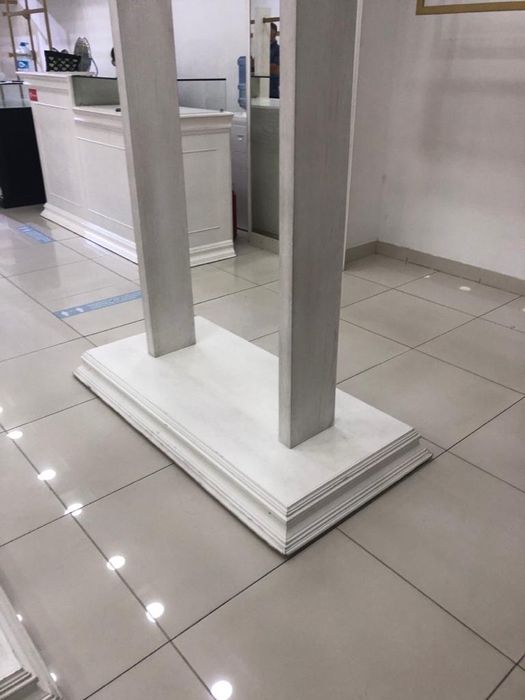 Продам мебель для магазина одежды