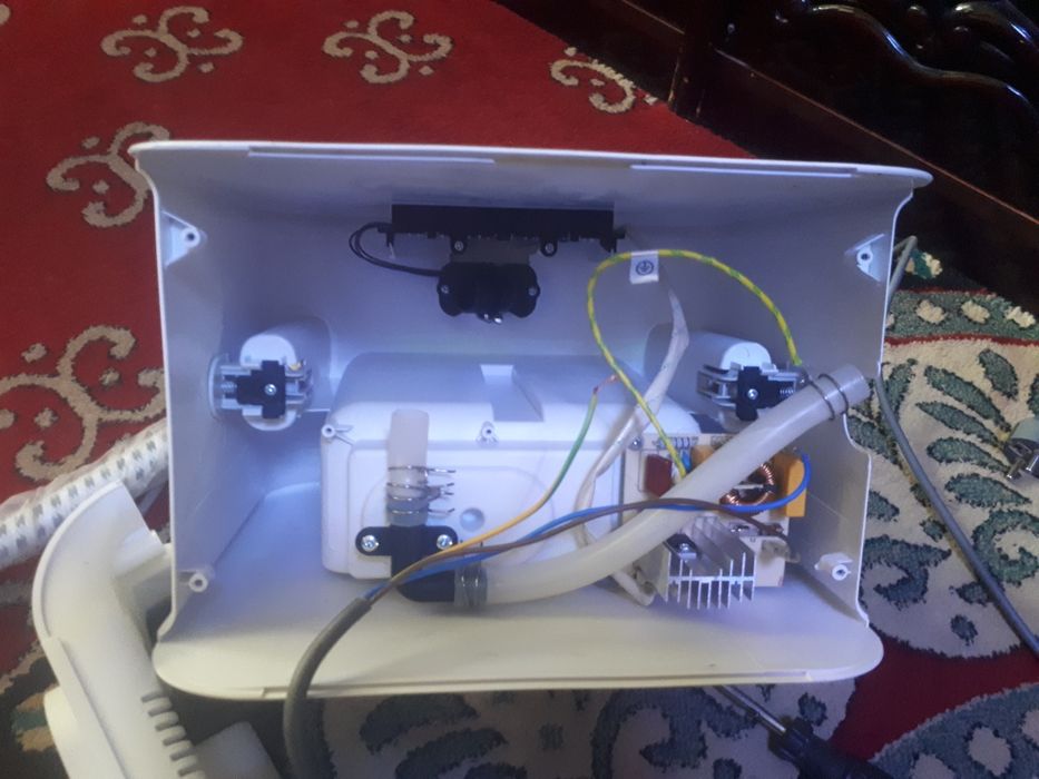 Продаётся polaris отпаривател утюг