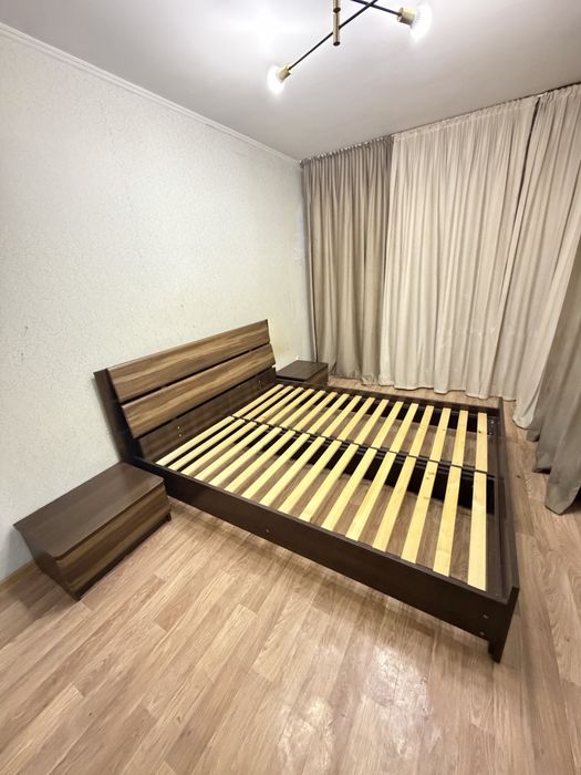 Продам двуспальную кровать