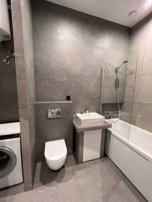 Дава се под наем Двустаен апартамент в София, Зона Б-18 - 65 кв.м за 698.19 € - Снимка #2