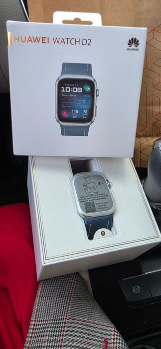 Smart Watch Huawei d2 чисто нов