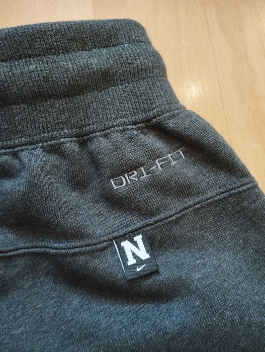 Панталон на Nike