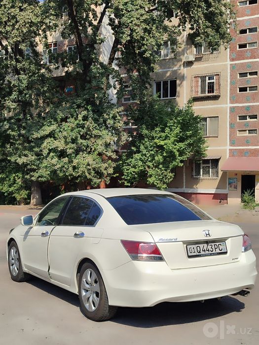 Honda accord srochno sotiladi