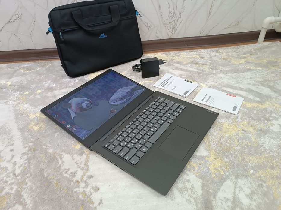НОУТБУК Lenovo + Сумка, Windows 10.