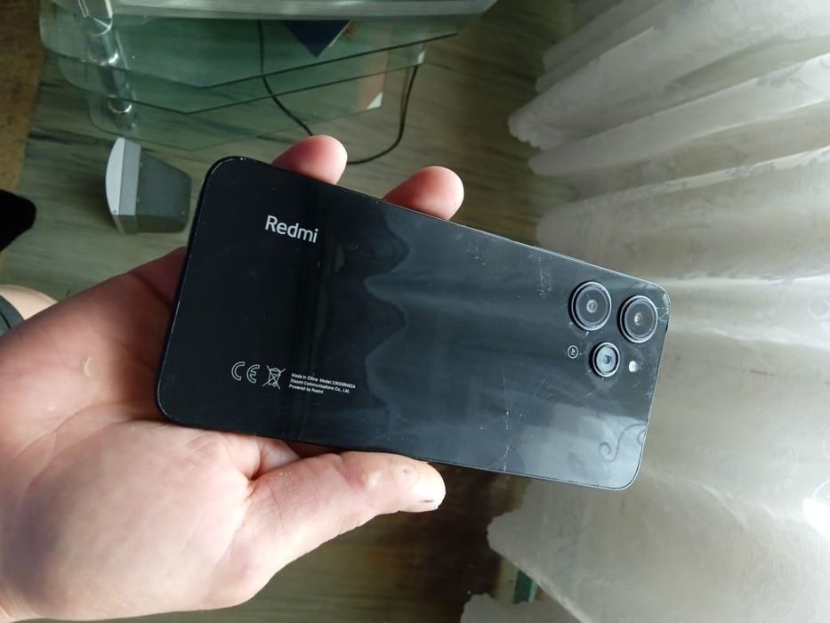 Xiaomi Redmi 12 (16/256) обмен