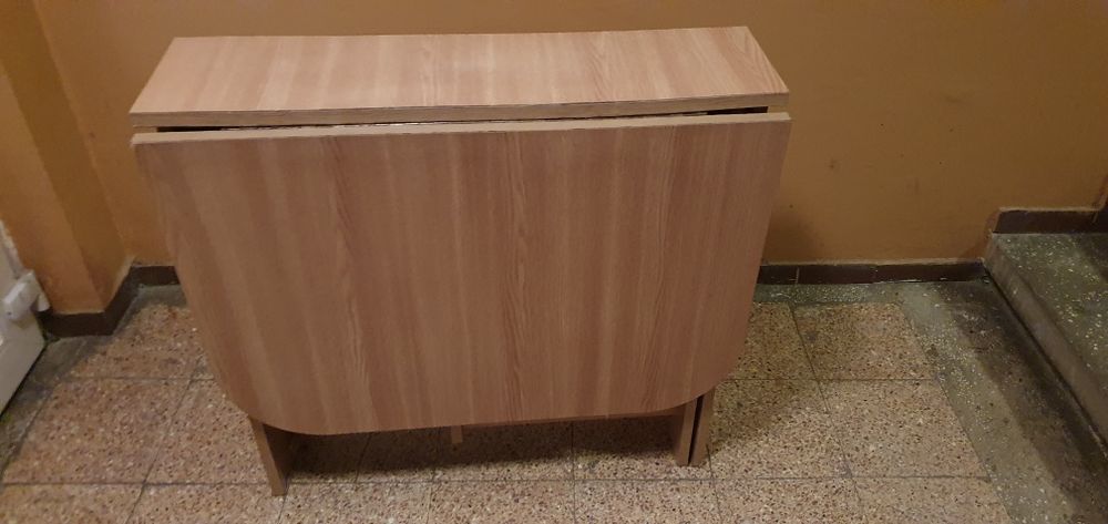 Masa care se strânge