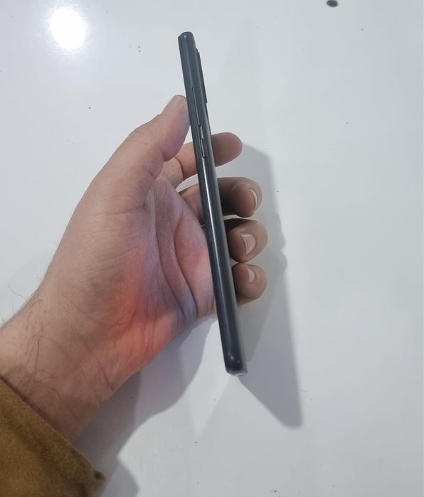 Redmi 10C ideal holat sotiladi