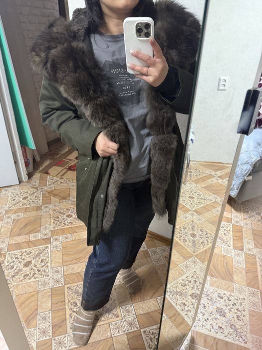 Продаю парку 90 см