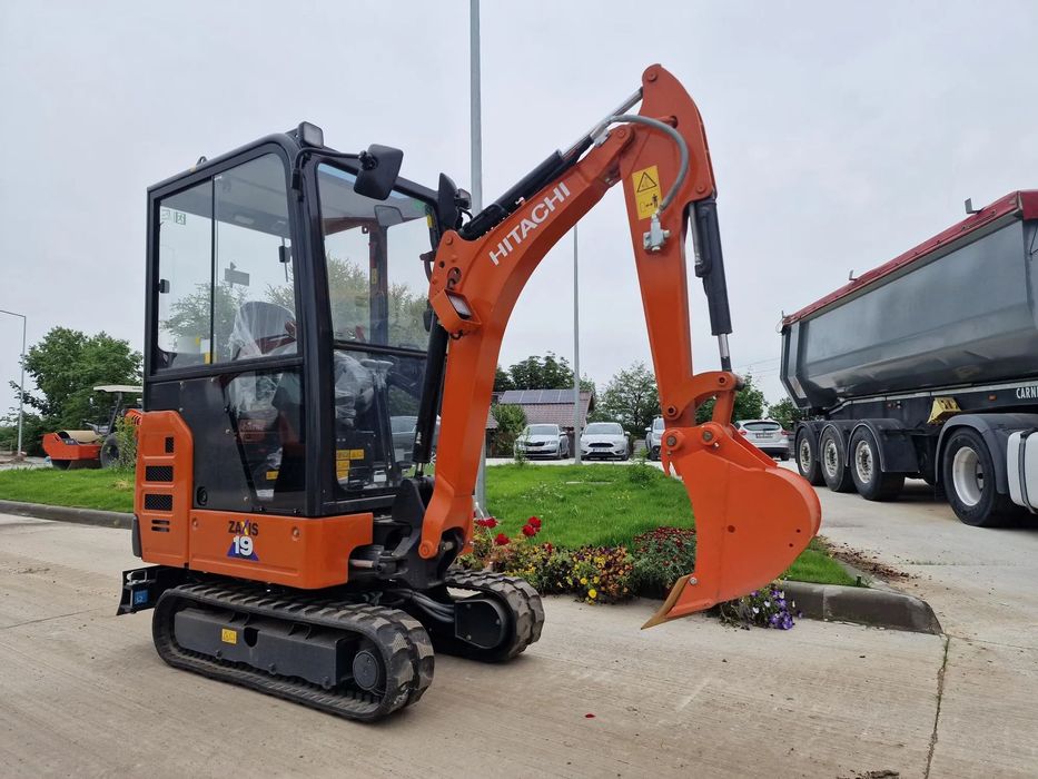 Hitachi ZX19-6, 2 tone, Cabina inchisa, inst picon, senie extensibile, cupa lat 400mm, garantie 1 an, posibilitate leasing, produsa in JAPONIA-PROMOTIE 26500 EUR+Tva