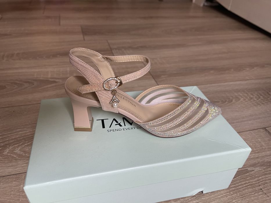 Туфли-босоножки беж