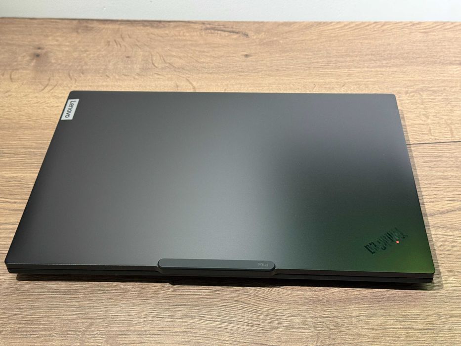 Laptop Lenovo ThinkPad P16s 4K UHD+ OLED AMD Ryzen 7 PRO 64GB Ram 1TB