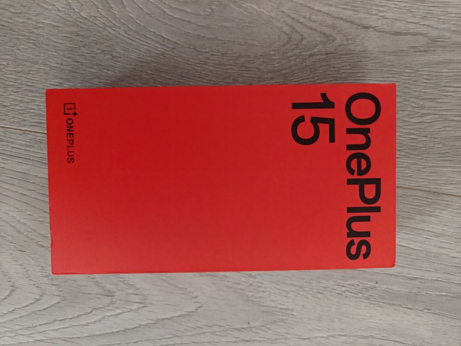 Vând telefon oneplus 15